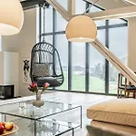 Traditional Architecture Meets Modern Design Ferienhaus Thumby