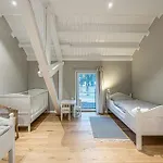 Traditional Architecture Meets Modern Design Ferienhaus *