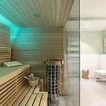 Traditional Architecture Meets Modern Design Ferienhaus Thumby