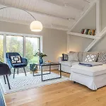 Ferienhaus Traditional Architecture Meets Modern Design *
