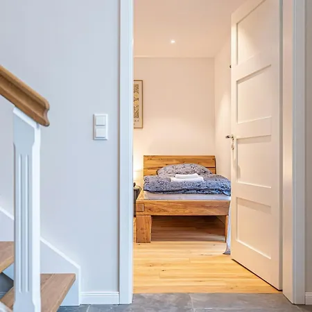 Traditional Architecture Meets Modern Design Casa vacanze