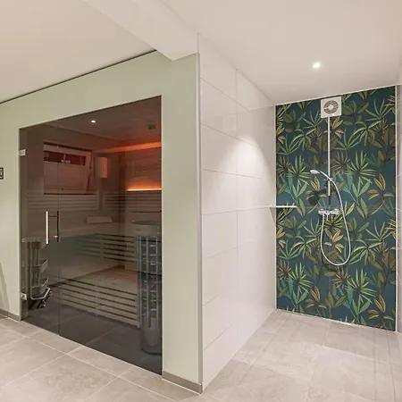Traditional Architecture Meets Modern Design * Thumby