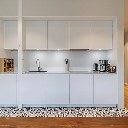 Traditional Architecture Meets Modern Design * Thumby