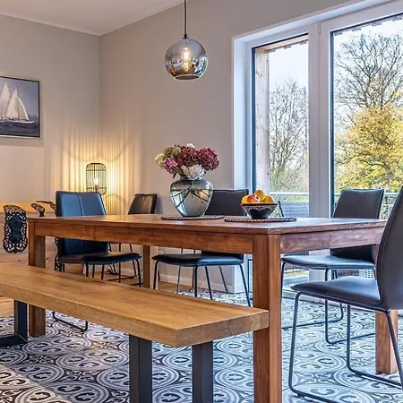 Casa vacanze Traditional Architecture Meets Modern Design Thumby