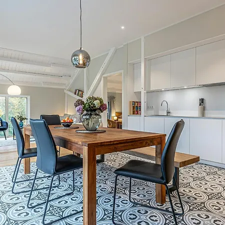 Traditional Architecture Meets Modern Design